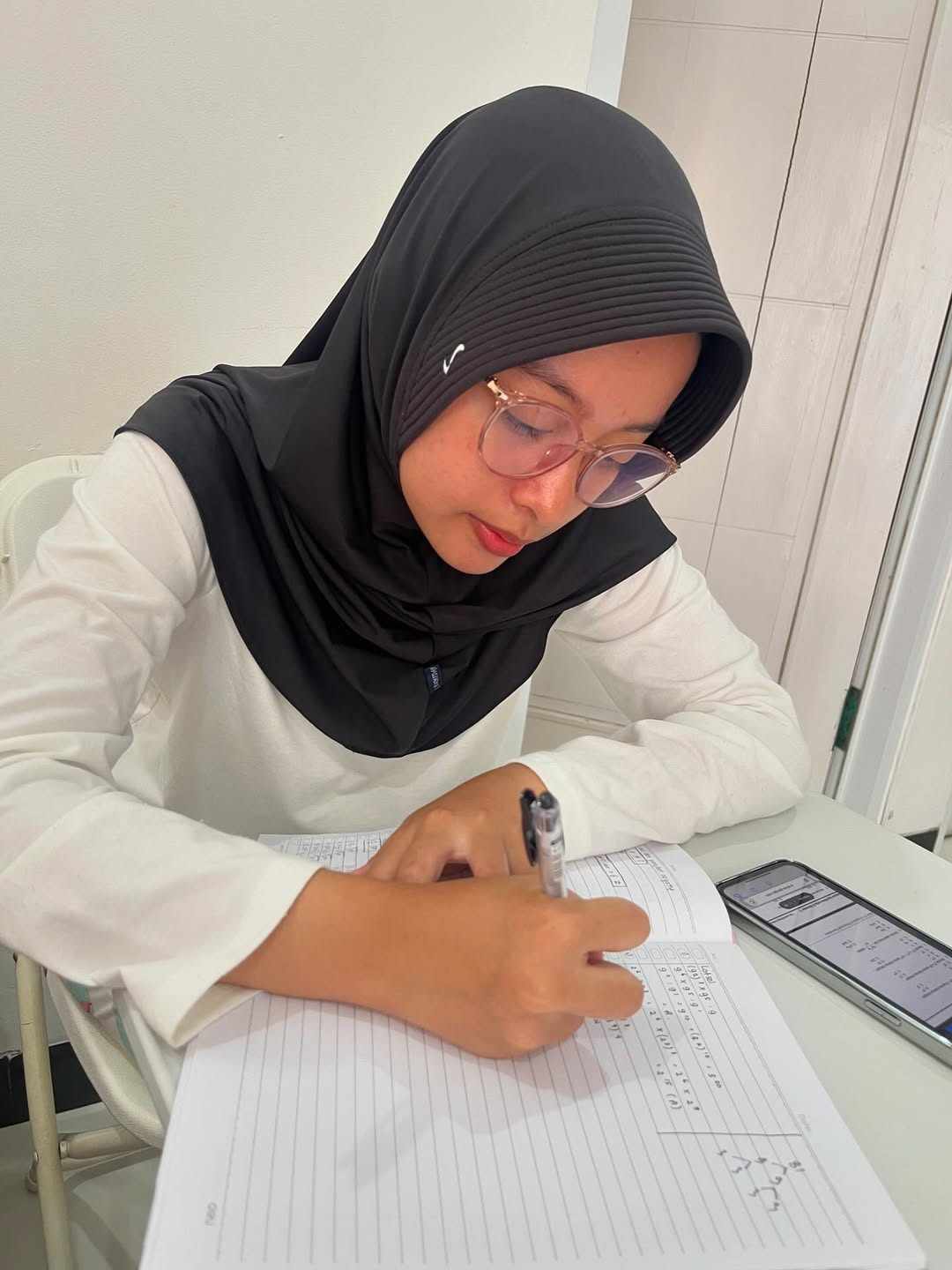 Les privat makassar dan gowa (TK-SMA) wa 085397645054