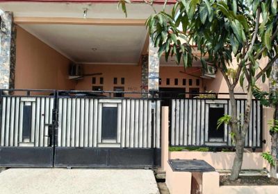 Dijual Rumah Siap Huni, Super Strategis, Nyaman, Aman dan Asri di Bekasi