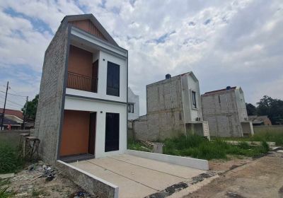 Beranda Village Sawangan Readystock siaphuni 2lantai