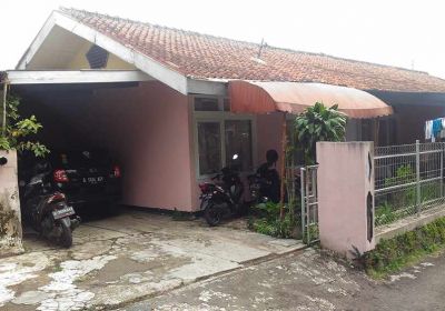 KOST-KOSTAN 8 KAMAR SAMPING KAMPUS POLTEKPAR NHI BANDUNG