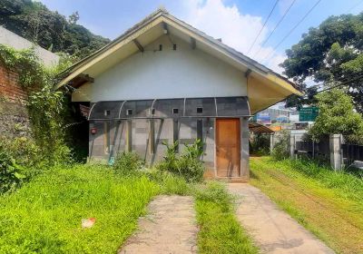 RUMAH HITUNG TANAH DI JALAN IR. H. JUANDA DAGO BANDUNG