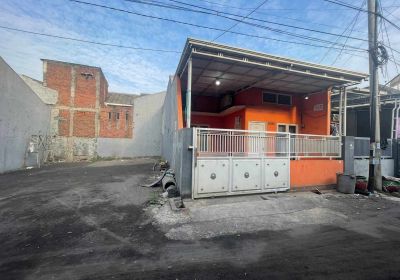 Rumah dekat bandara juanda dijual(madewo apples)