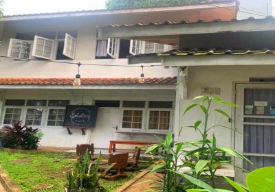 RUMAH KOLONIAL BELANDA HITUNG TANAH DI KAWASAN DAGO BANDUNG