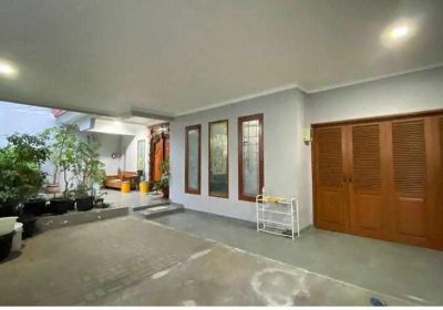 Jual cepat rumah dekat mall Gandaria city dan Pondok Indah