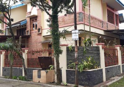 Rumah hook 2lantai di bandung