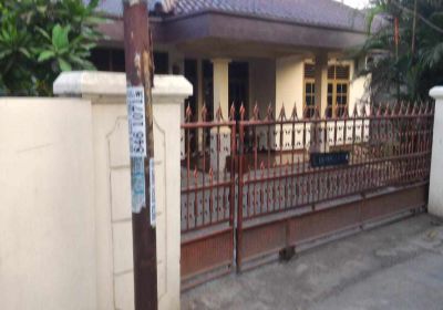 Di jual 1 Unit rumah, dan tanah kosong (1 hamparan) Lokasi jaka sampurna, bekasi