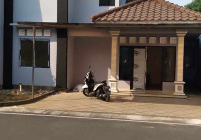 Rumah disewakan di Puri bumi respati jakarta timur