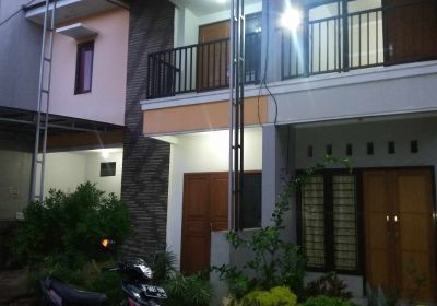 Sewa Rumah 2Lt Cluster Dukuh Strategis Transportasi & Tol, Idaman Keluarga, NEGO