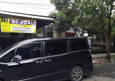 Dijual Rumah Lokasi Strategis di Jl. Bumi Sariwangi 1