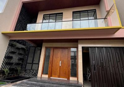 Dijual Rumah Banguan Baru dan Mewah