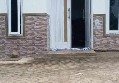 Rumah bonus kursi meja Bumiaji batu(Madewo apples)