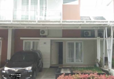 Disewakan Rumah 2 Lantai Full Furnished di Royal Spring 2 (bisa nego)