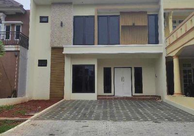 HOT DEAL Rumah di Kota wisata Bagus full renovasi - Nego menarik