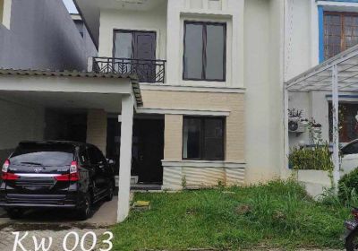 Dijual Cepat Rumah full renovasi - Bagus di Kota wisata